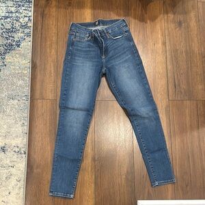 GAP Skinny Jeans Size 6